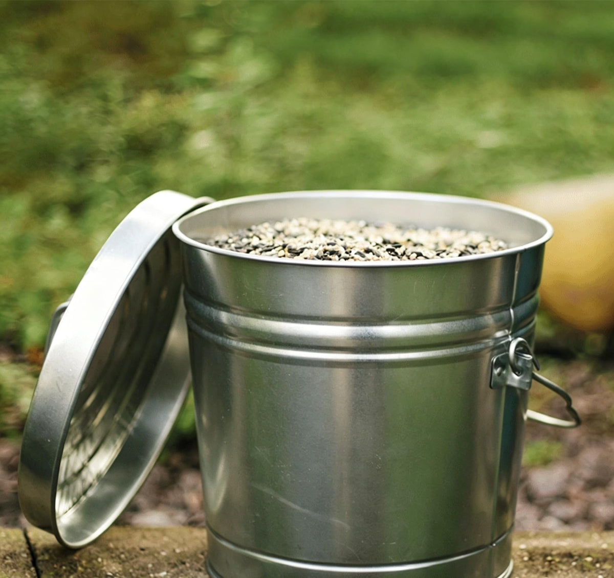 6-Gallon Galvanized Steel Locking Lid Storage Can K862410