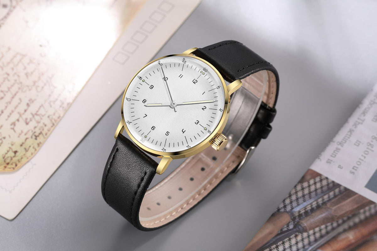 Vintage Mechanical Watch with Domed Glass and 40mm Case X68995